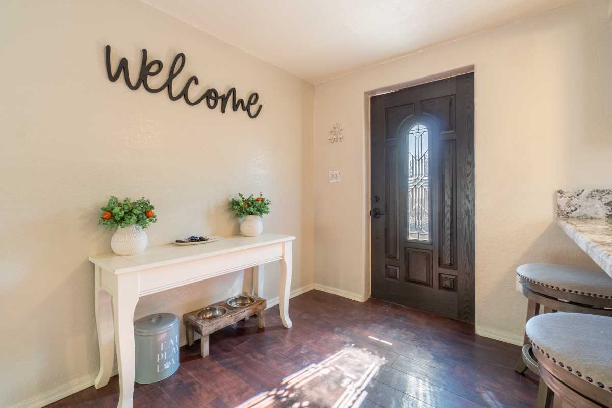 Turn Your Mudroom into an Efficient Entryway