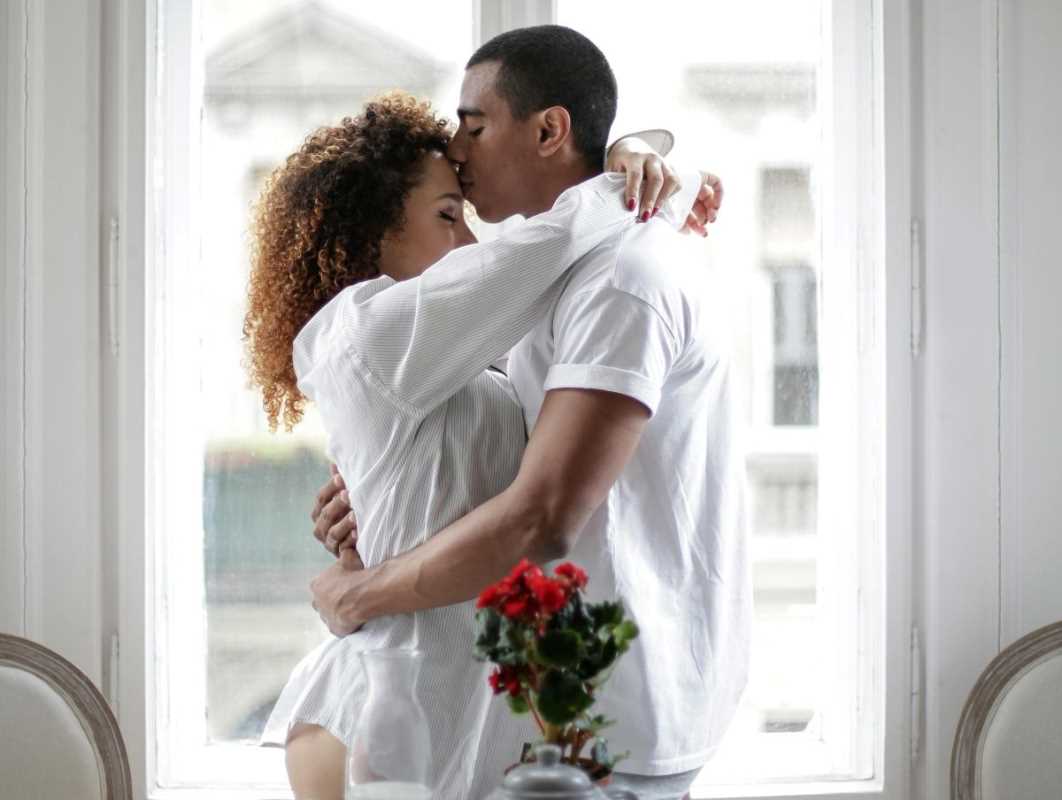 How to Keep Romantic Connections Strong When Time Is Tight